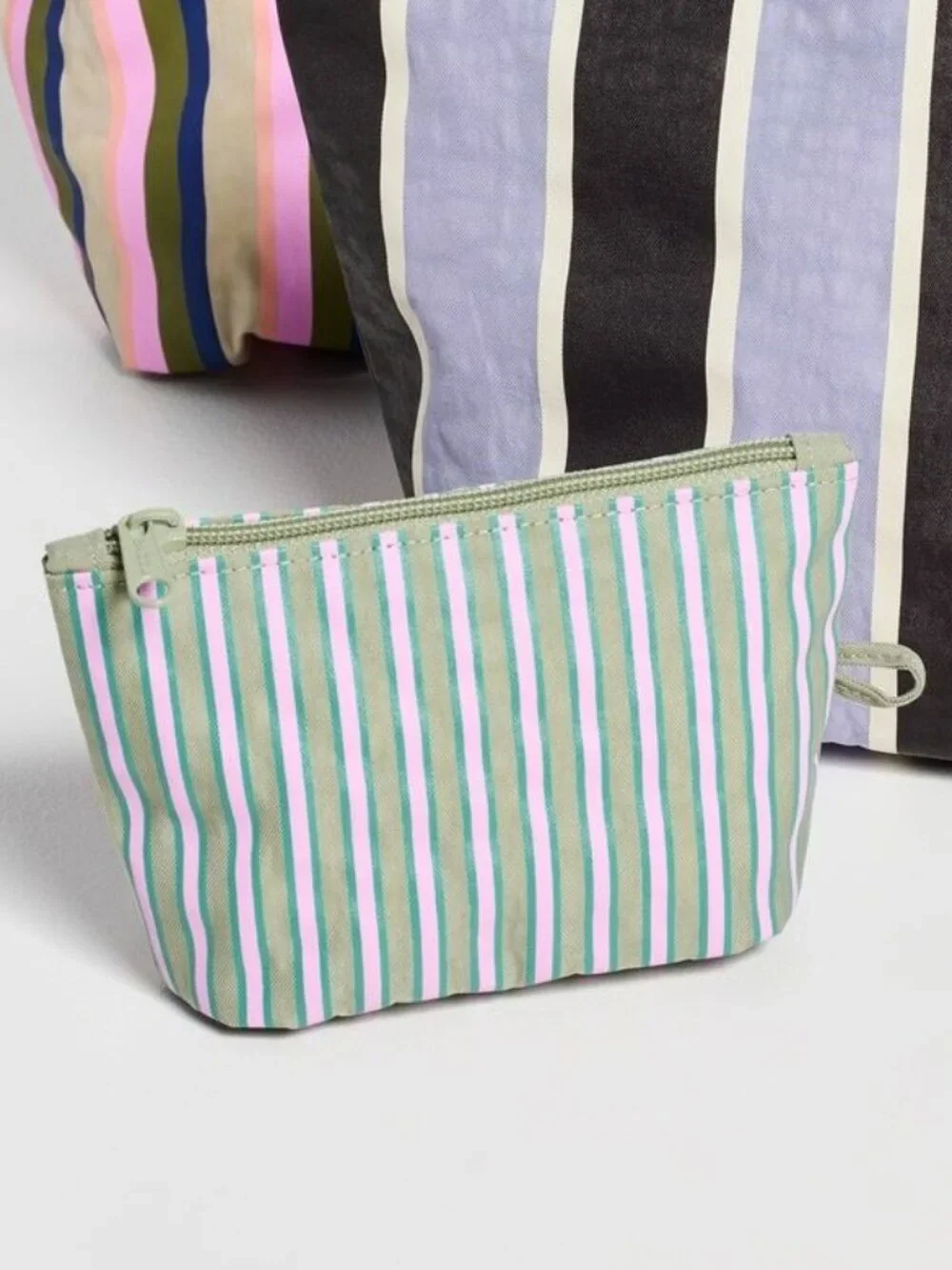 NWOT Baggu Go Pouch Small - Candy Shop Stripes
